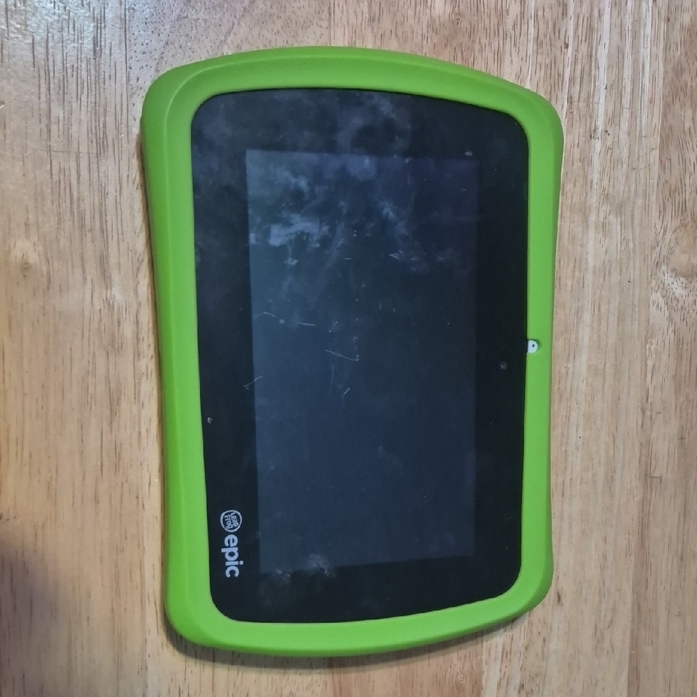 Epic Leap Frog Kids Tablet Model 31576 — With Green Protective Case Missing Pen
